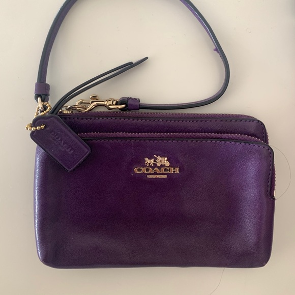 Coach wristlet in purple - Picture 1 of 3